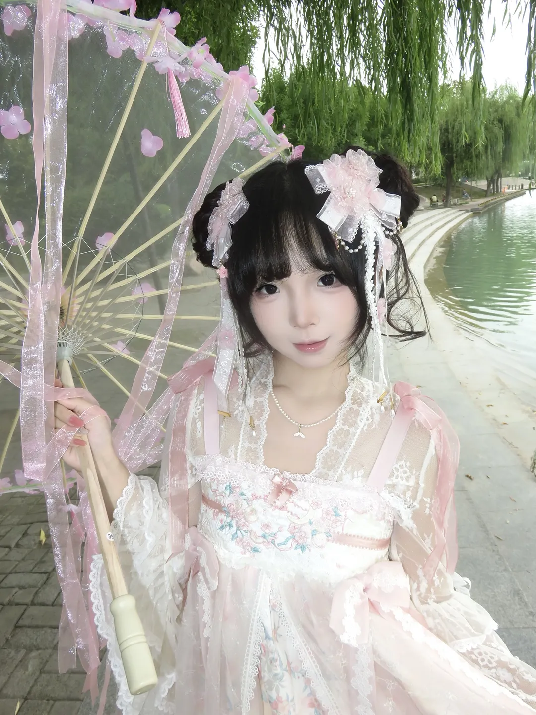 粉白中华风Lolita穿搭，桃与月太适合春日游园了 - 第 1 张