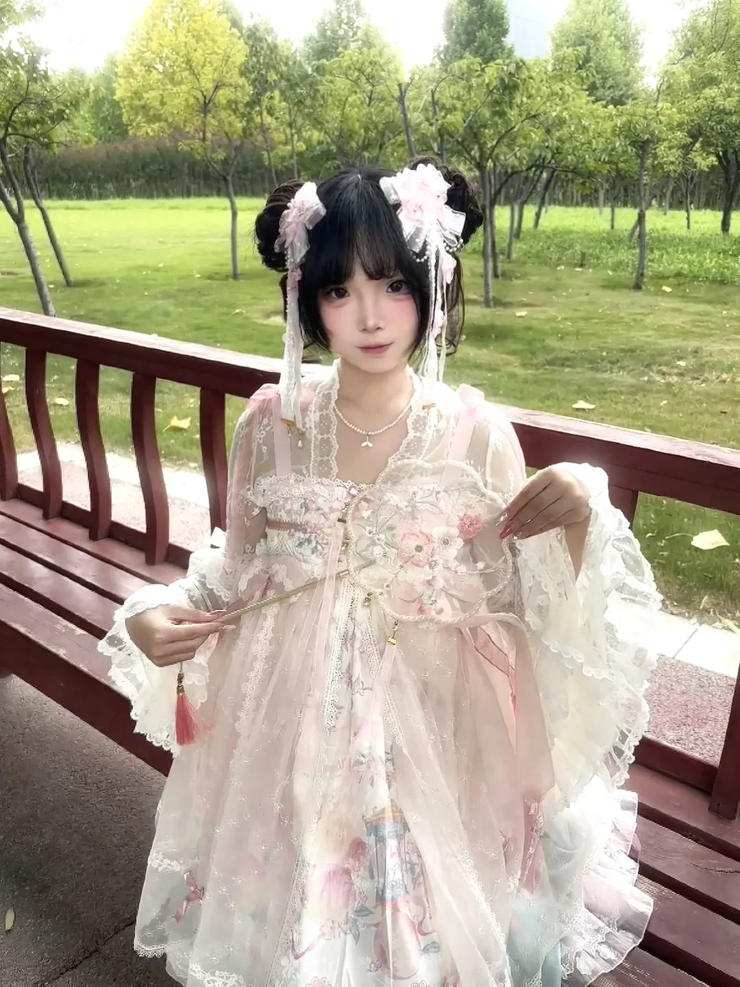 粉白中华风Lolita穿搭，桃与月太适合春日游园了 - 第 3 张