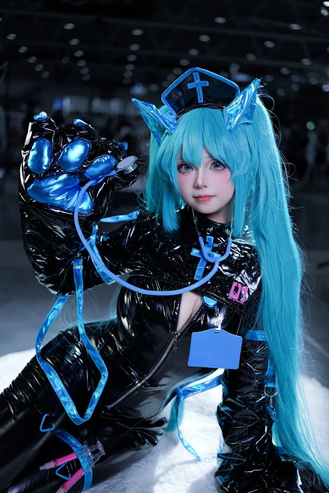 【初音未來cos】初始之音響徹未來的皮衣護士造型心得 - 第 8 張