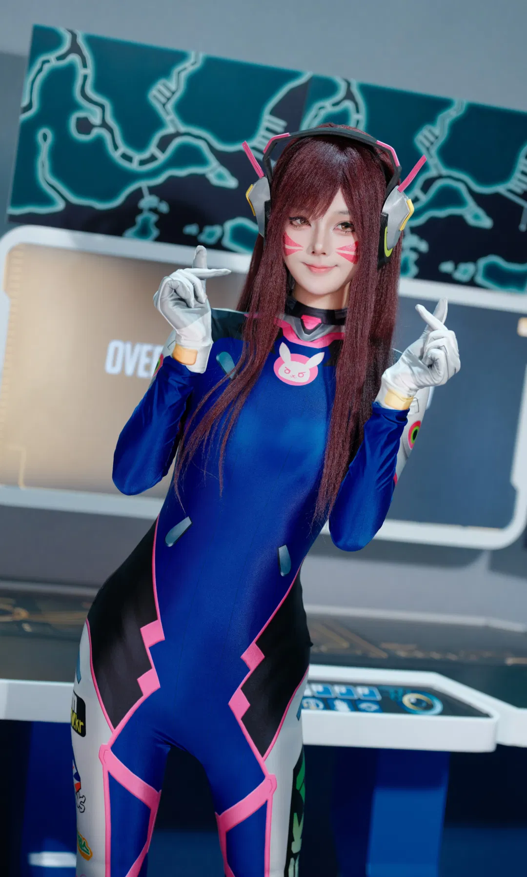 【D.Va cos】守望先锋机甲少女科幻战斗服出击 - 第 2 张