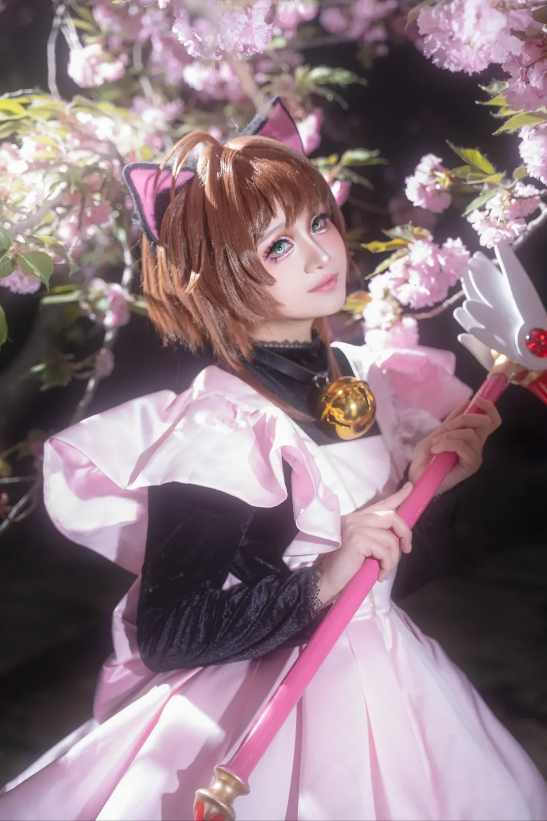 【木之本樱cos】夜樱之下的魔卡少女樱，雷牌战斗服的完美还原 - 第 1 张