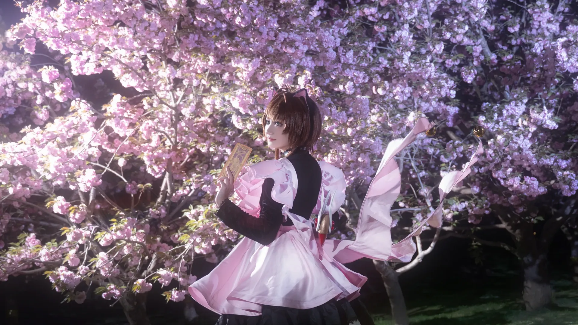 【木之本樱cos】夜樱之下的魔卡少女樱，雷牌战斗服的完美还原 - 第 3 张