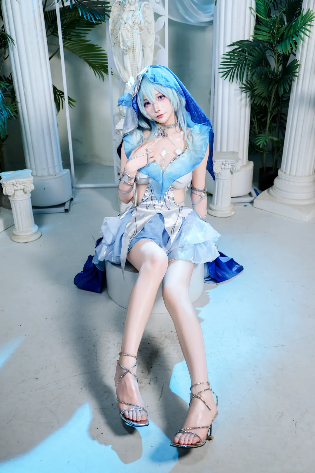 【守岸人cos】鸣潮蓝白幻境，细节拉满的二次元摄影 - 第 1 张