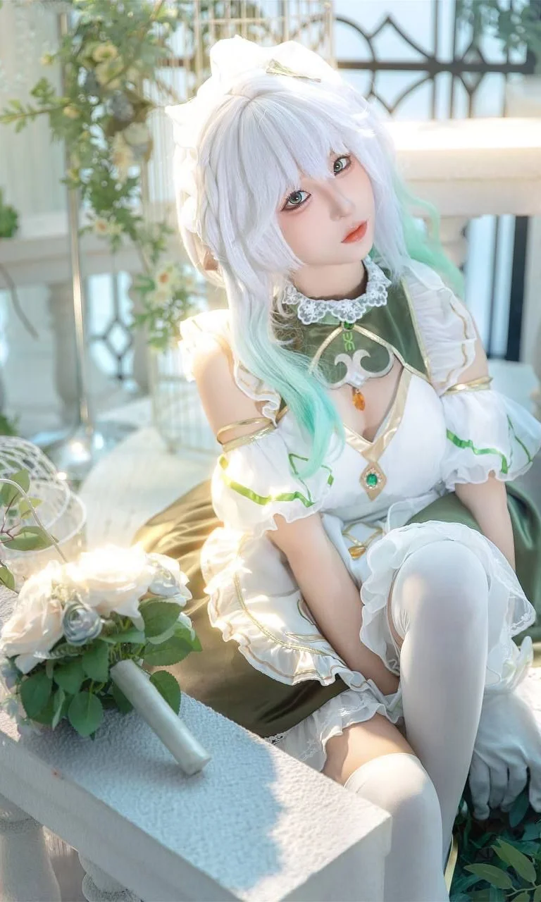 【纳西妲cos】原神里的智慧小草神，换上女仆装享受午后阳光 - 第 5 张