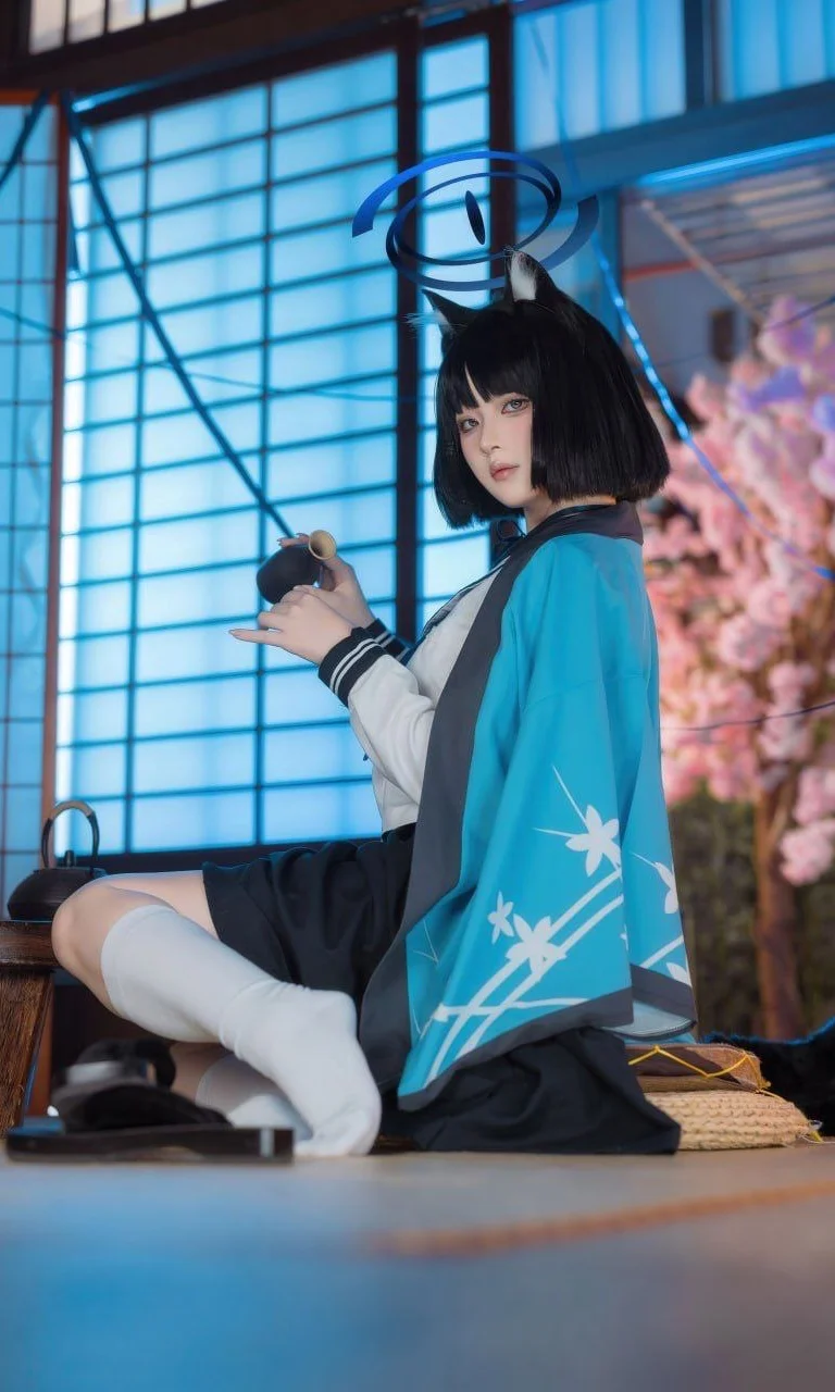 【桐生桔梗cos】蔚蓝档案和风茶室，清冷黑猫少女 - 第 1 张