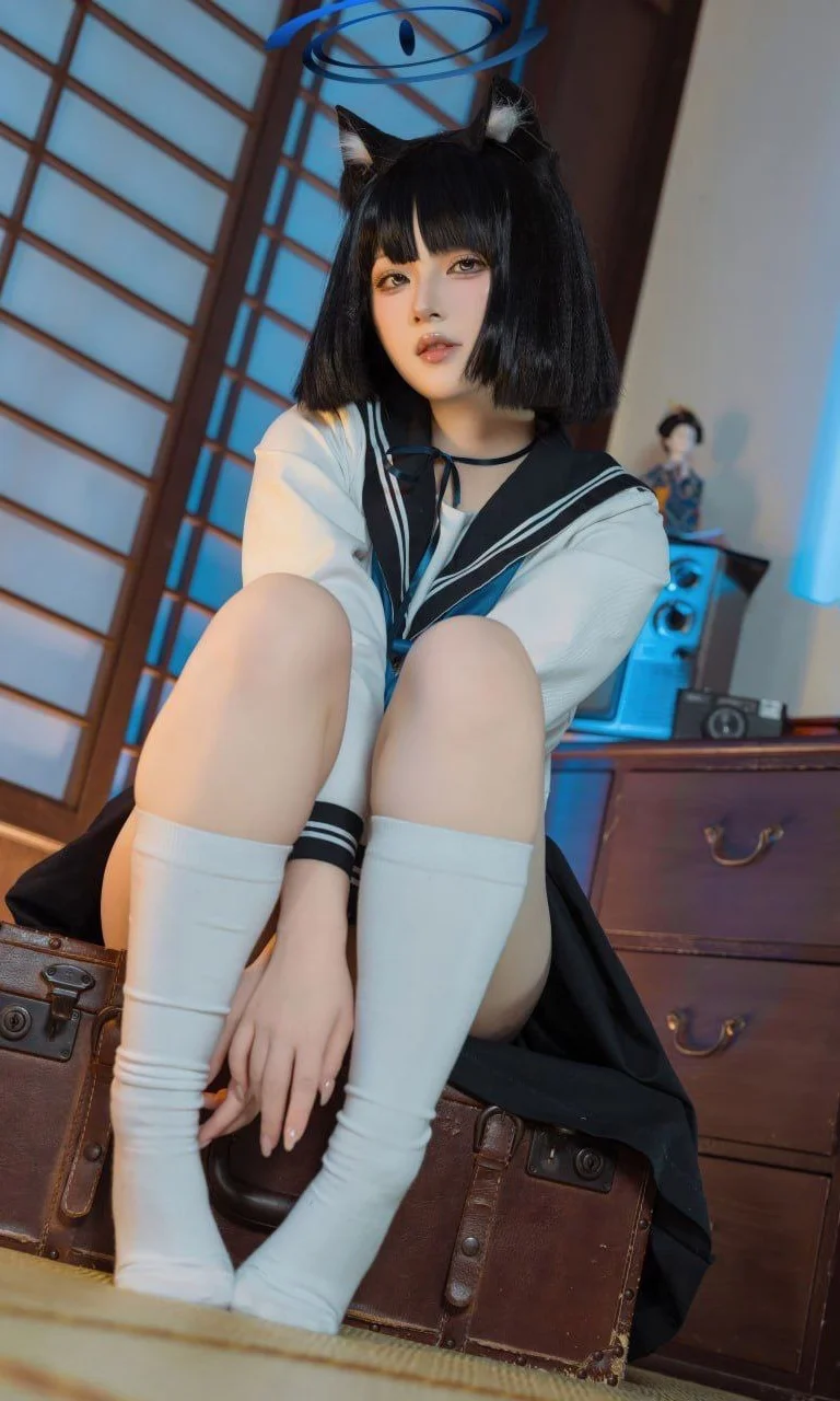 【桐生桔梗cos】蔚蓝档案和风茶室，清冷黑猫少女 - 第 4 张