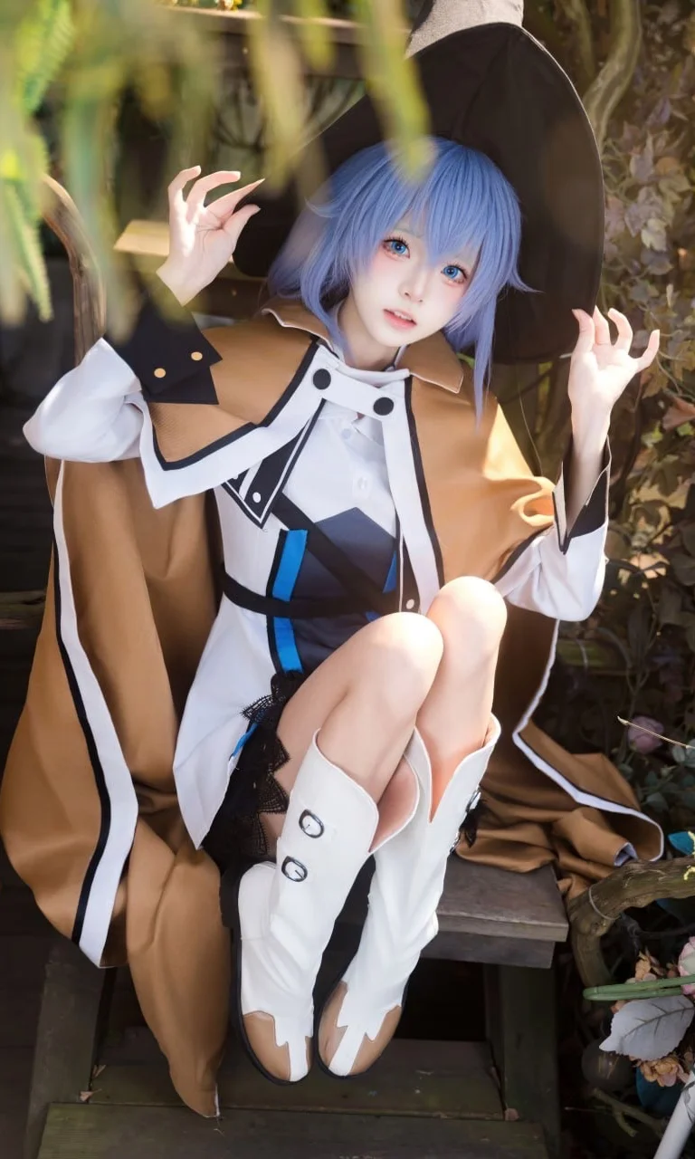 【洛琪希cos】林隙沐光，静待微风与晨光的魔法师 - 第 1 张