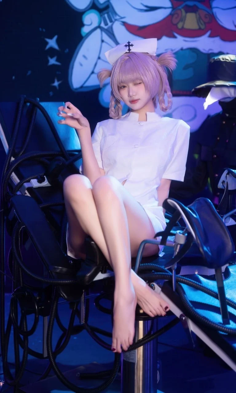 【七草荠cos】彻夜之歌夜间护士形态 - 第 2 张