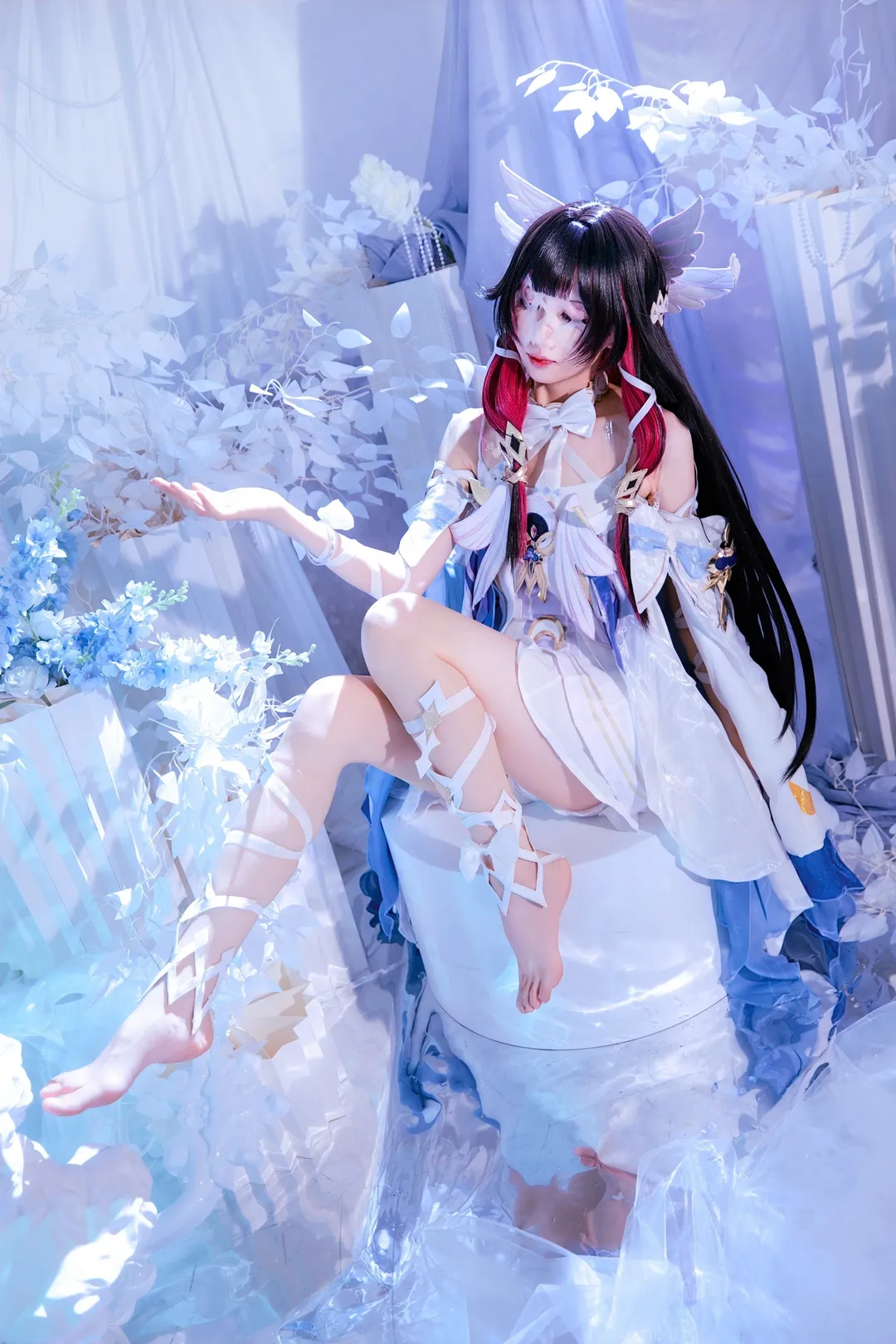 【哥倫比婭cos】原神少女的藍白秘境 - 第 1 張