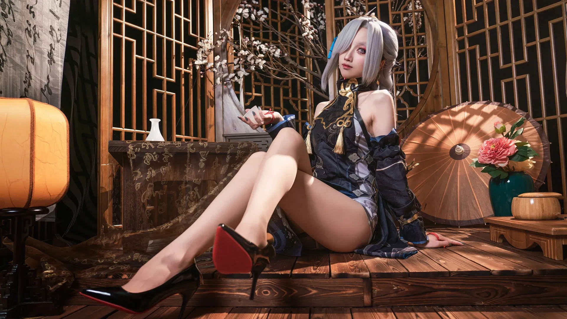 【申鹤cos】原神冷幽花露，光影下的清冷与优雅 - 第 7 张