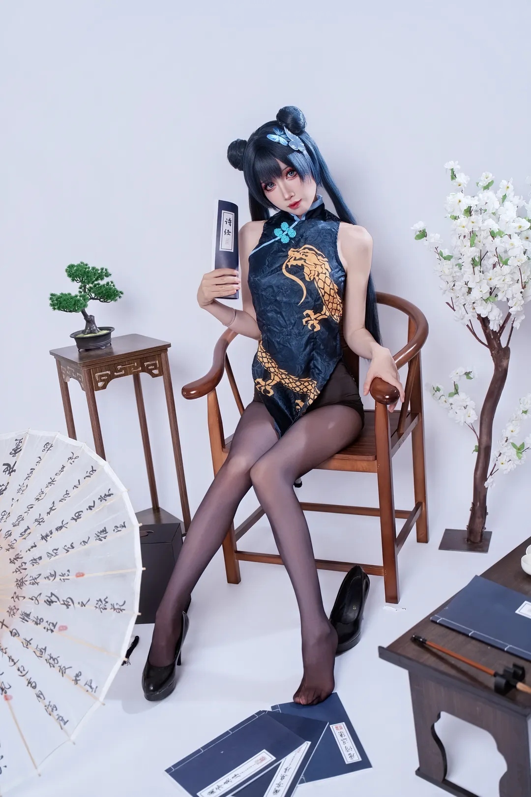 【妃咲cos】碧蓝档案 龙华妃咲旗袍造型 - 第 1 张