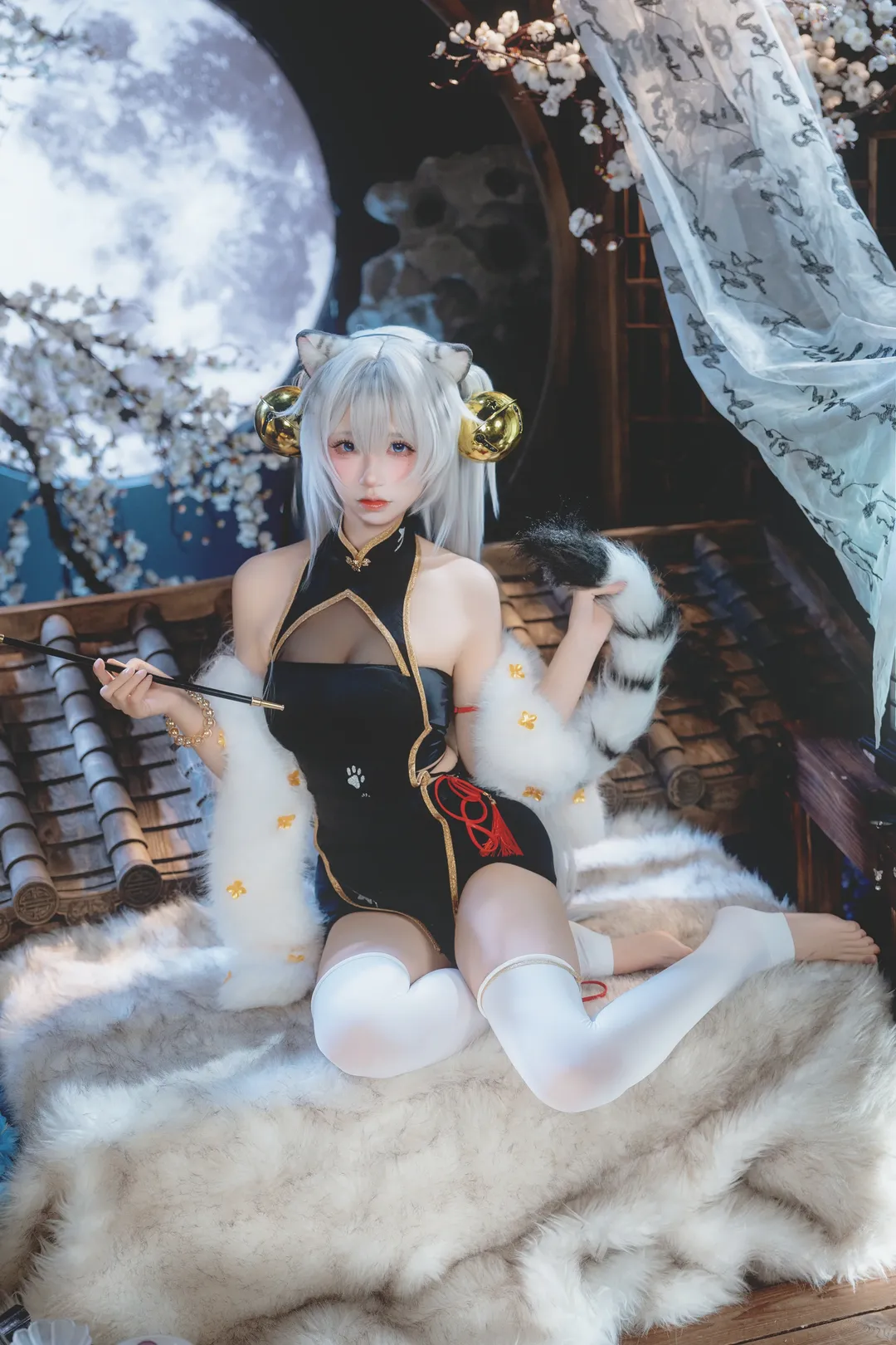 白虎娘cos 满月圆窗下的虎啸风生 - 第 3 张