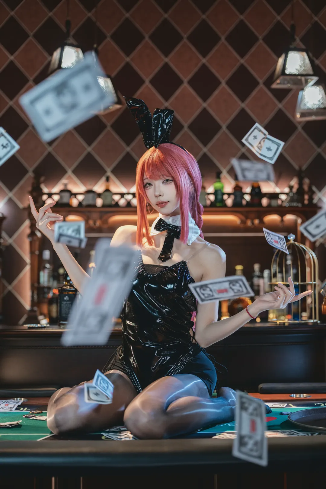 【玛奇玛cos】电锯人酒吧夜色，漆皮兔女郎登场 - 第 1 张