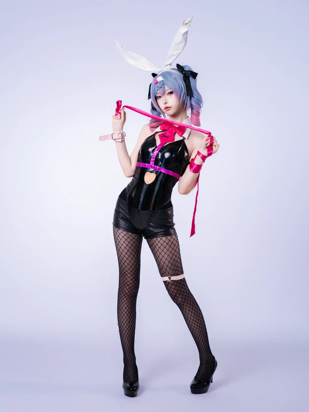 【初音未来cos】兔子洞主题演绎黑色胶衣兔女郎 - 第 13 张
