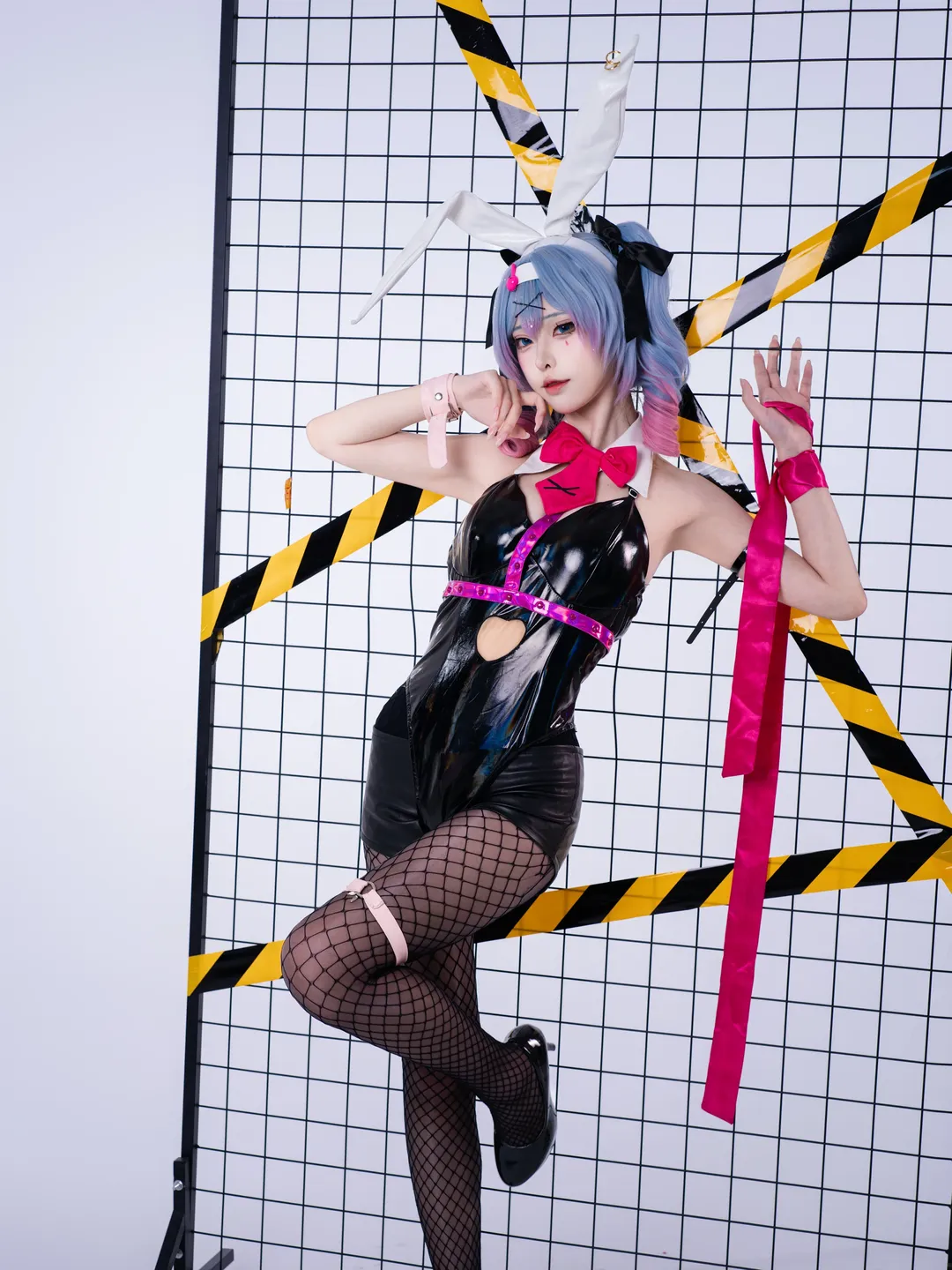 【初音未来cos】兔子洞主题演绎黑色胶衣兔女郎 - 第 9 张