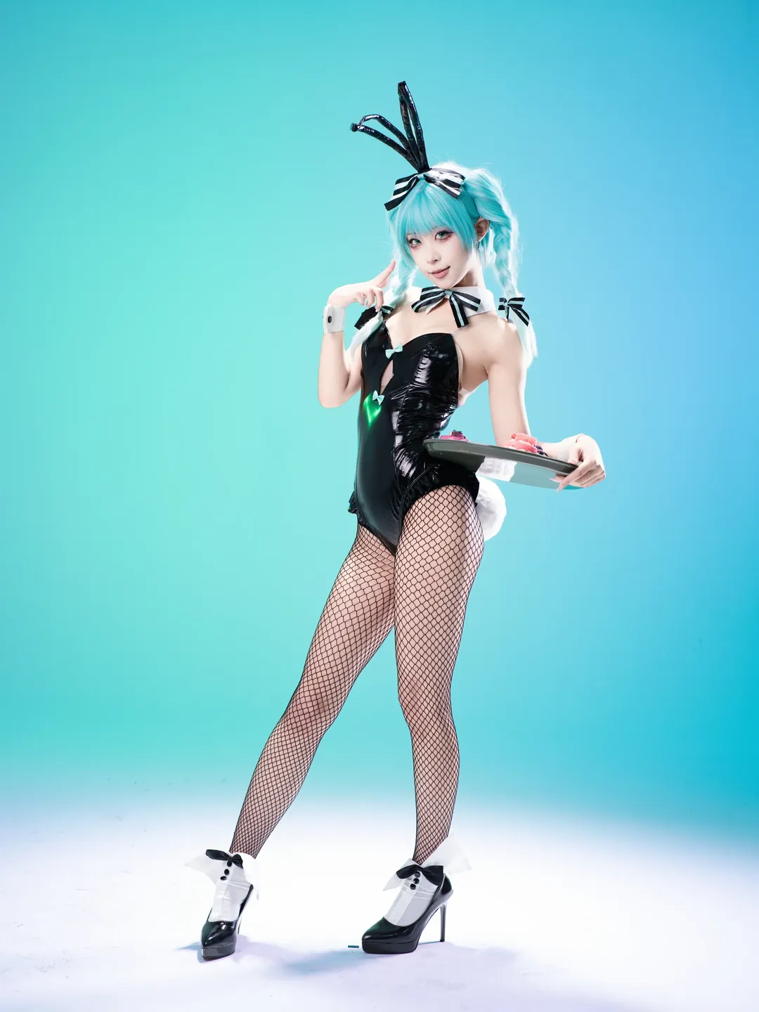 【初音未来cos】兔女郎造型的白棚摄影记录 - 第 11 张