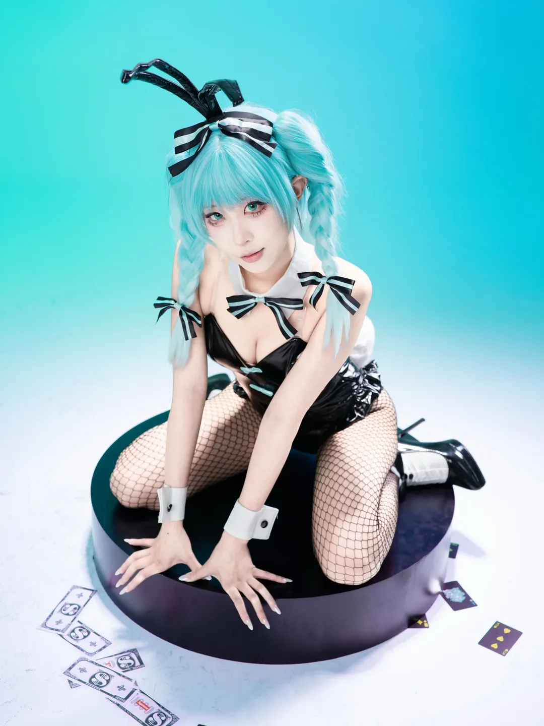 【初音未来cos】兔女郎造型的白棚摄影记录 - 第 4 张