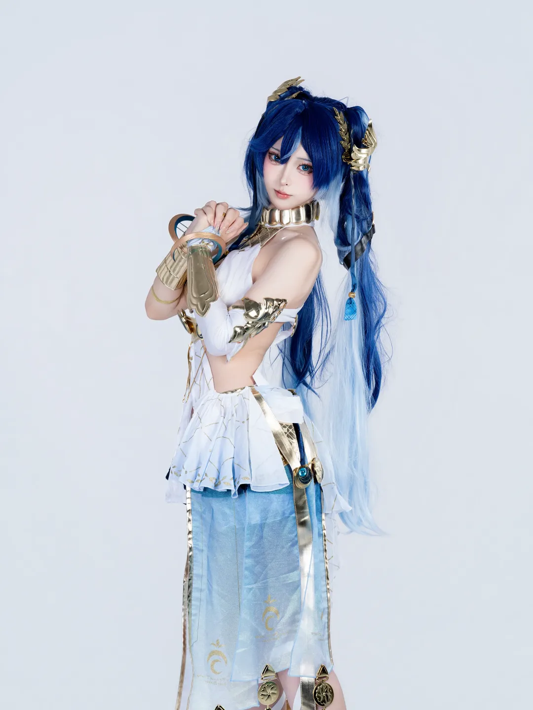 【尤诺cos】鸣潮月相轮转动作参考 - 第 15 张
