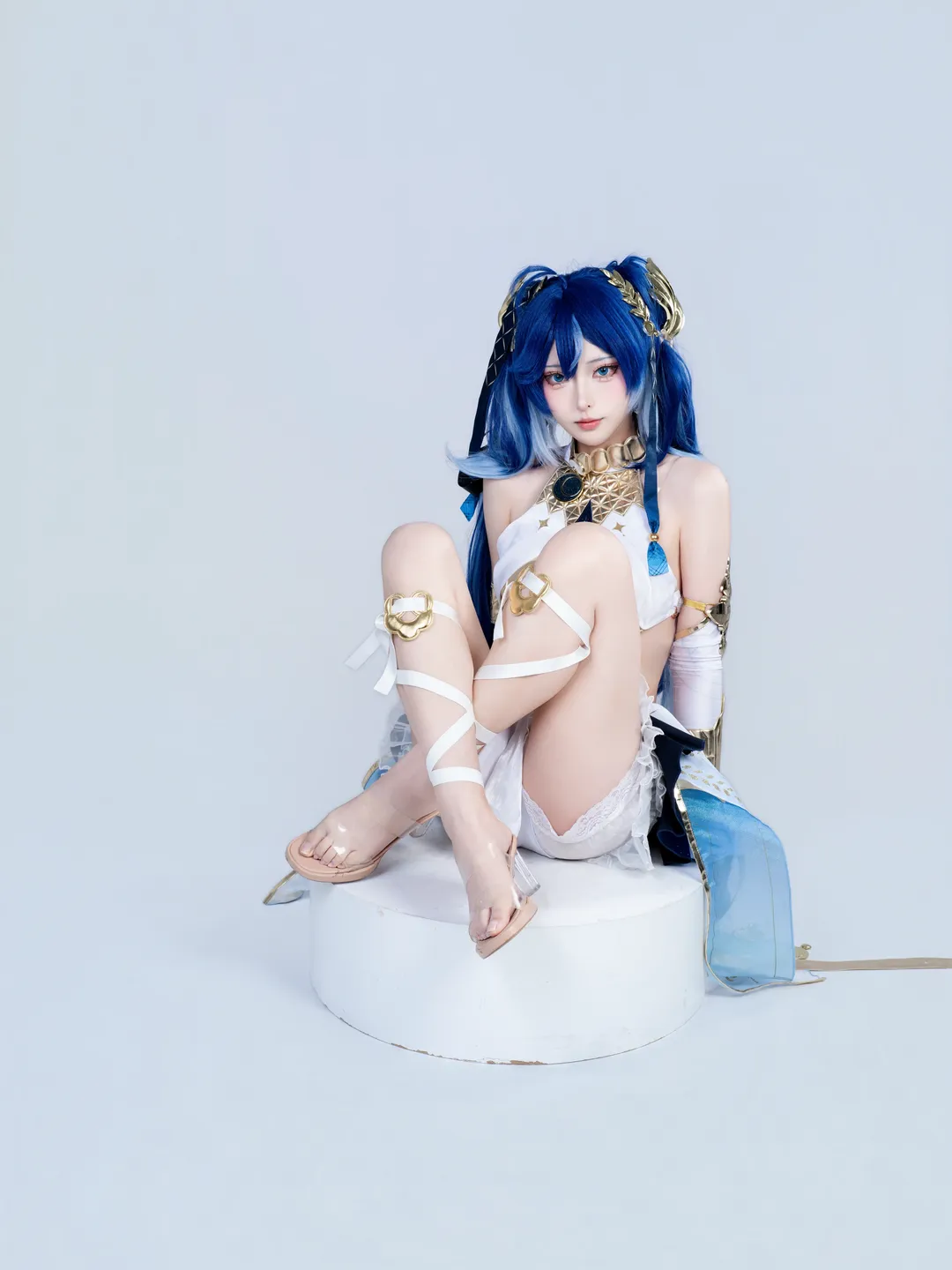 【尤诺cos】鸣潮月相轮转动作参考 - 第 5 张