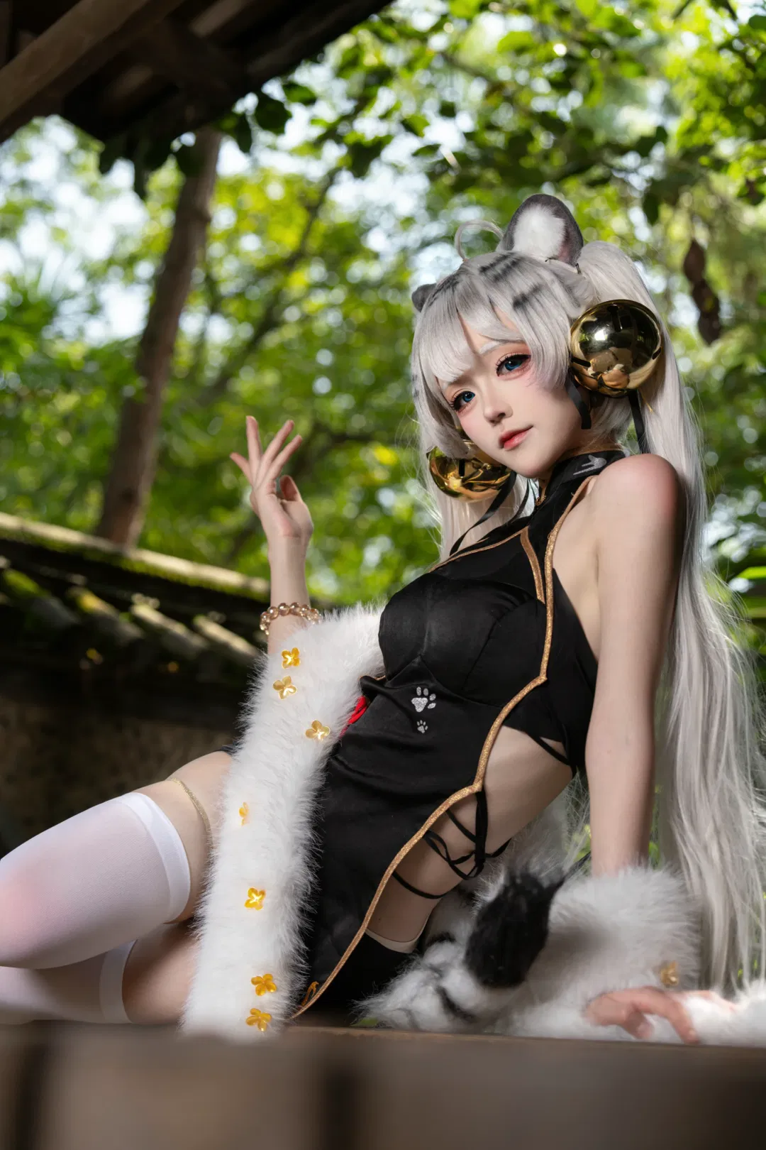 白虎娘cos 山林间的虎啸生风 - 第 1 张