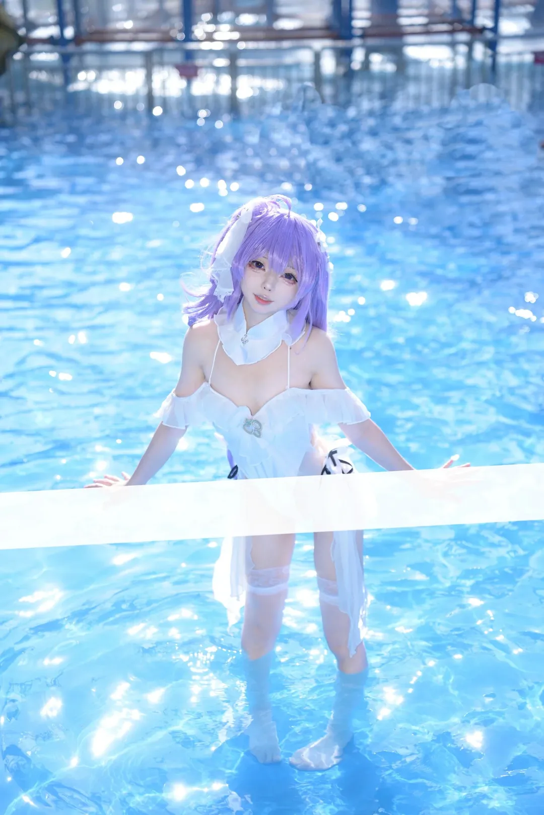 【独角兽cos】碧蓝航线独角兽的夏日泳池与沙滩白丝写真 - 第 1 张