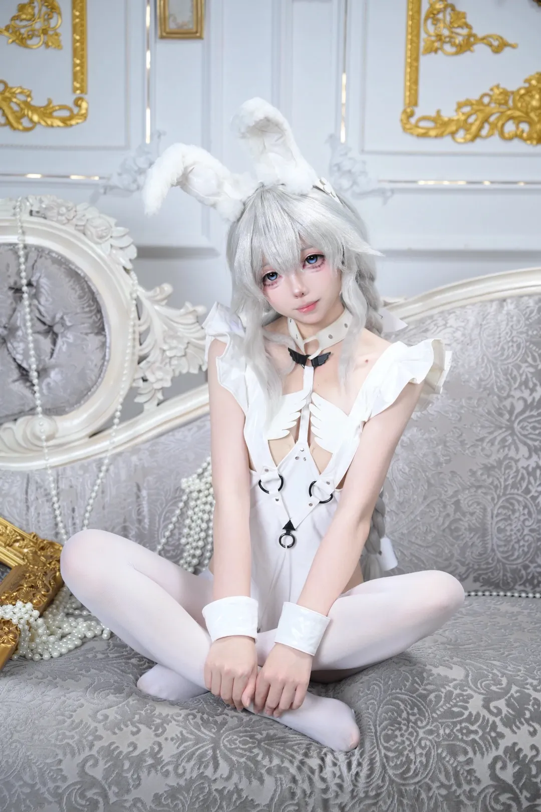 【恶毒cos】碧蓝航线的慵懒白兔，连体衣镜头感记录 - 第 1 张