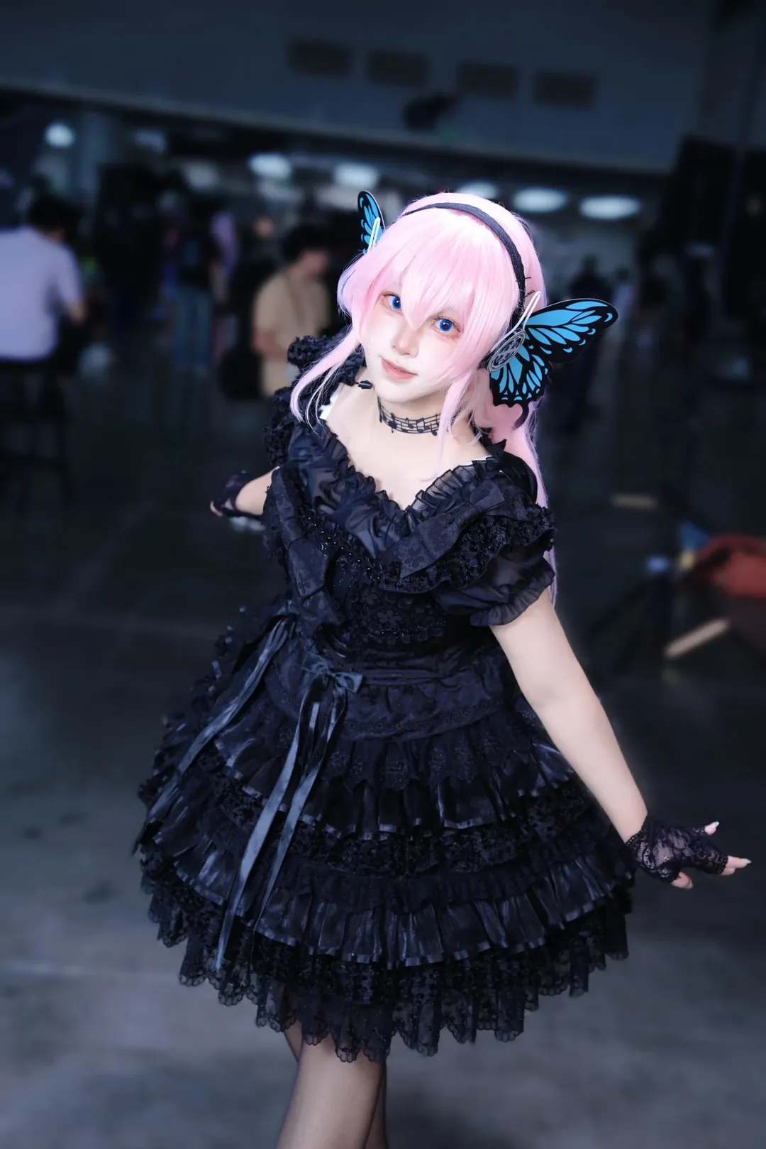 【巡音流歌cos】Vocaloid的粉發惡魔，漫展黑裙蝴蝶場照分享 - 第 1 張