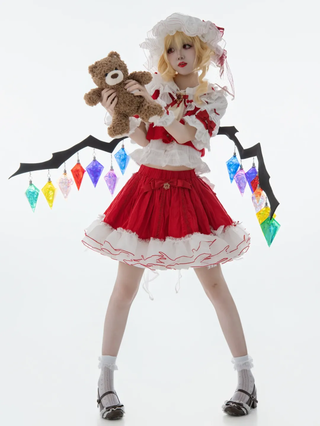 【芙兰朵露cos】红魔馆的二小姐，带着彩色水晶与泰迪熊出没 - 第 1 张