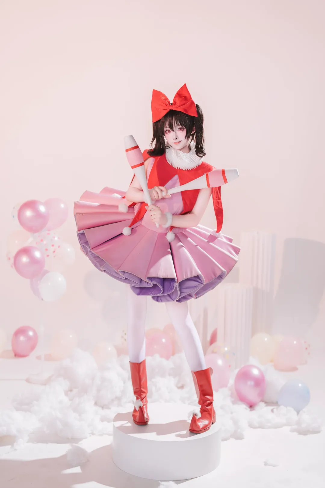 【矢泽妮可cos】粉色梦幻泡泡里的红蝴蝶结小偶像 - 第 5 张