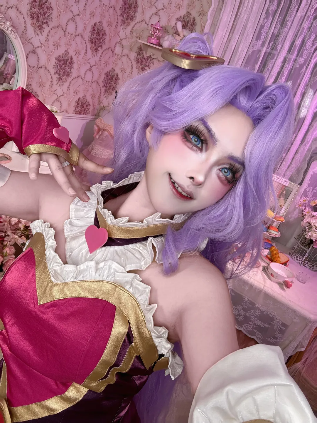 【金克丝cos】情人节限定觅心萝莉，金铲铲之战的双马尾体验 - 第 1 张