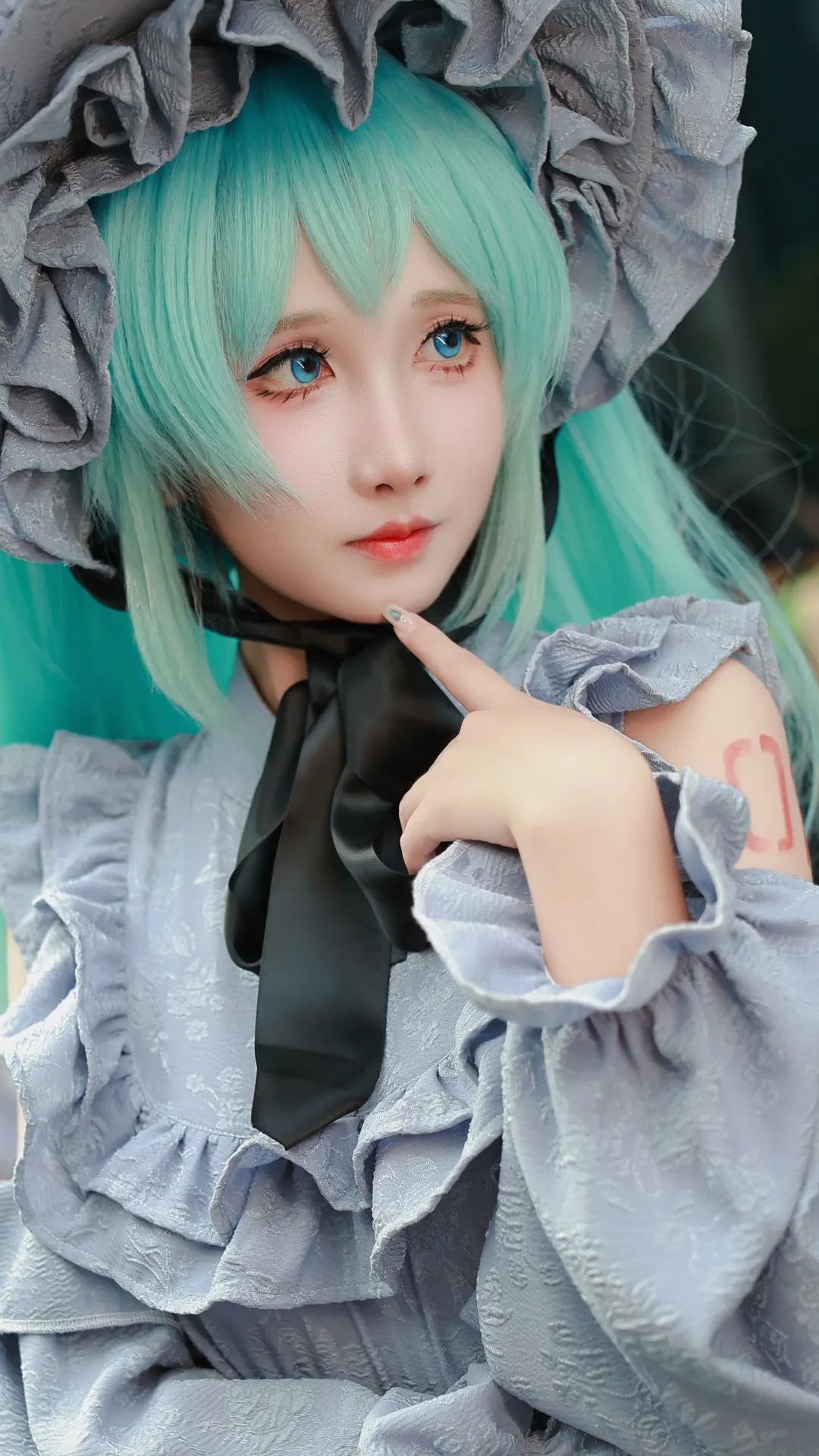【初音未来cos】灰蓝复古洋装的二次创作 - 第 1 张