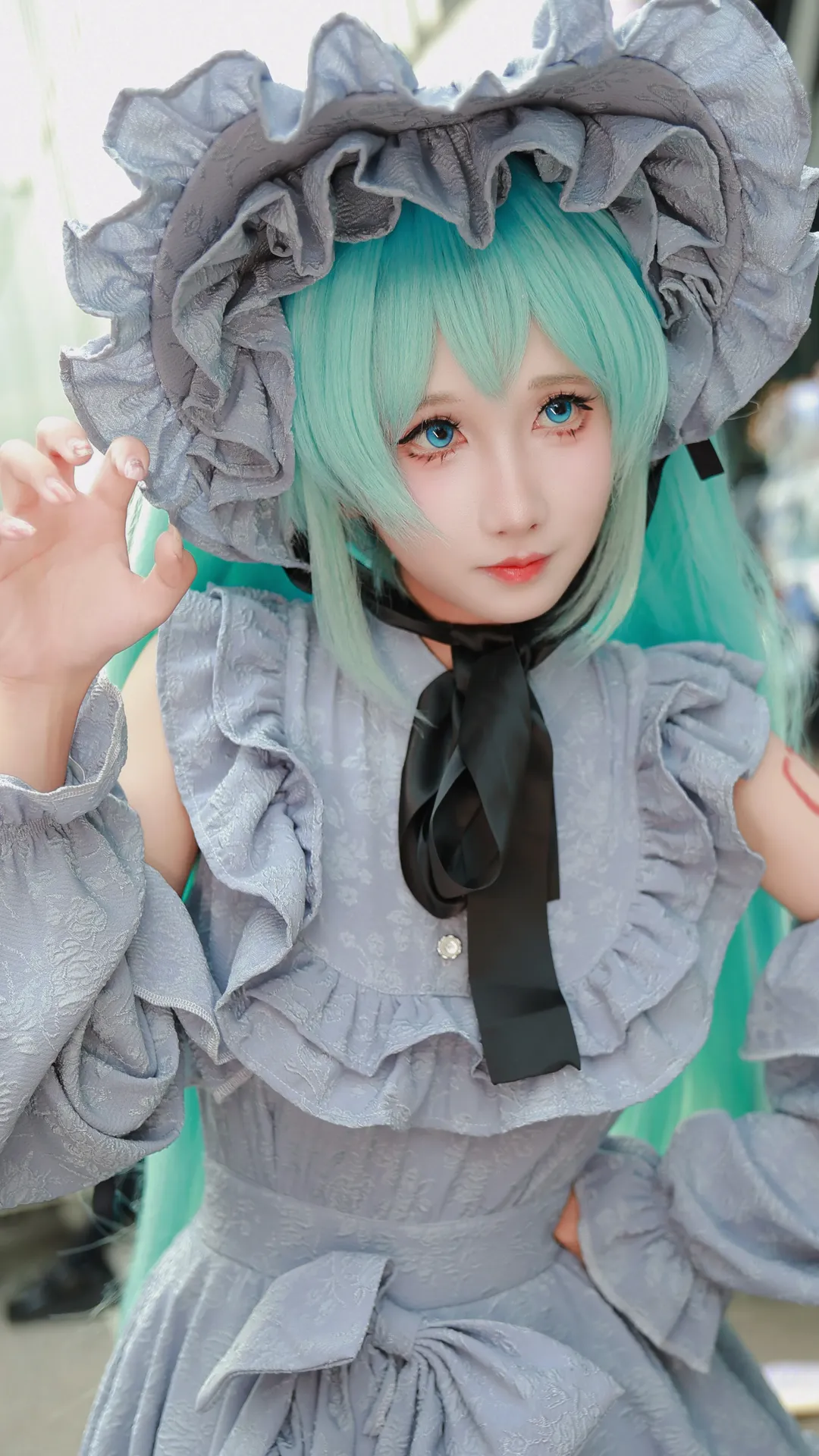 【初音未来cos】灰蓝复古洋装的二次创作 - 第 2 张