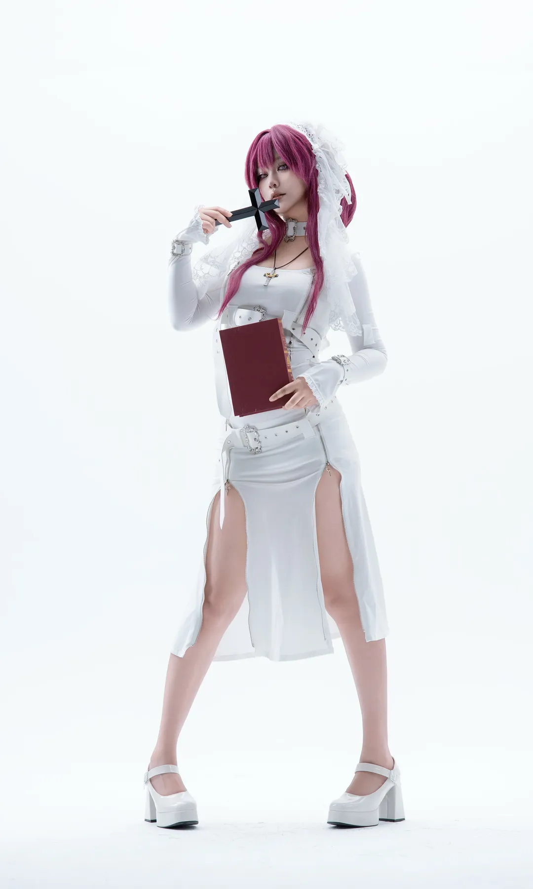 【卡芙卡cos】當星核獵手換上修女拘束裙 - 第 3 張