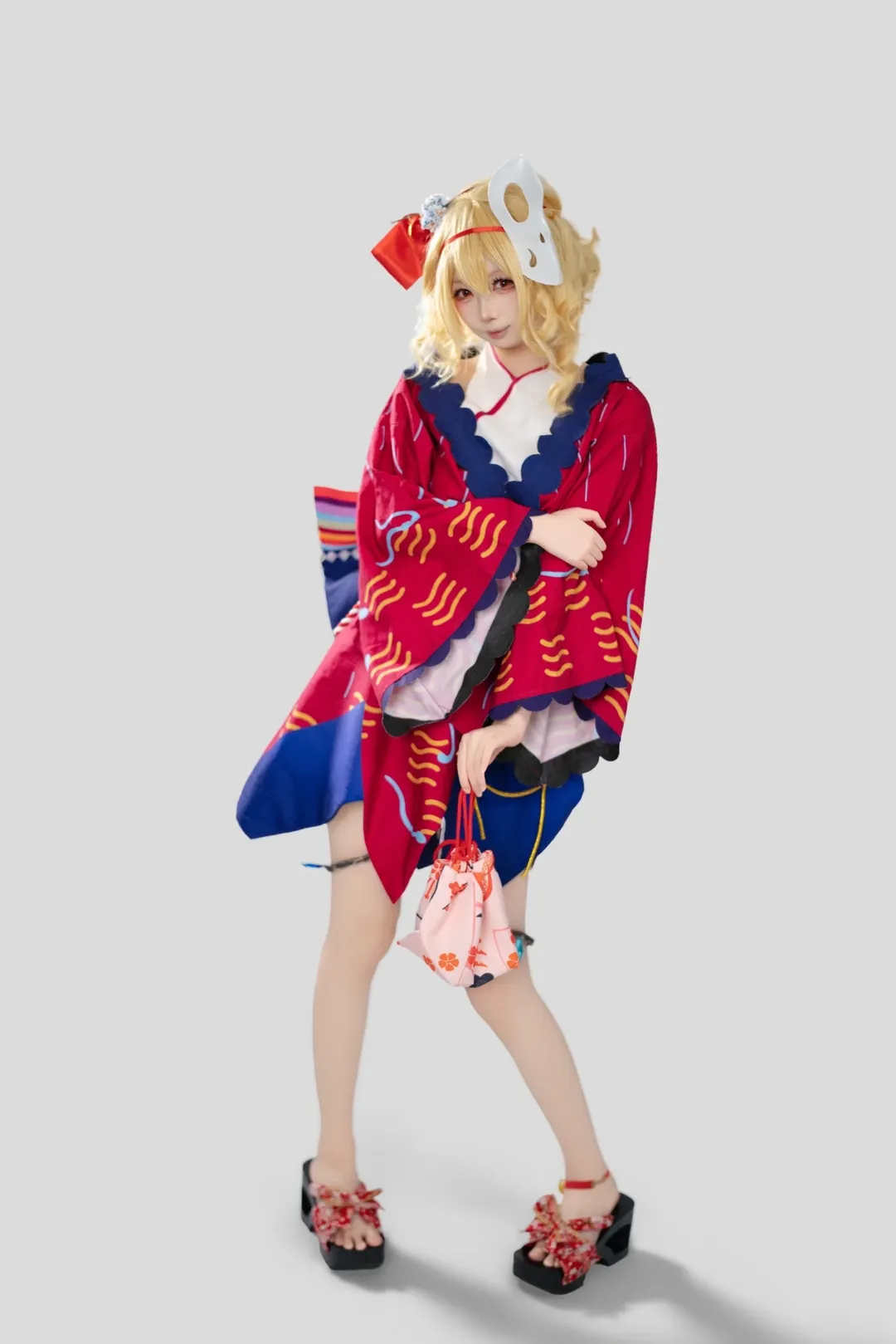 【芙兰朵露cos】东方project红蓝和服的拍摄动作解析 - 第 8 张