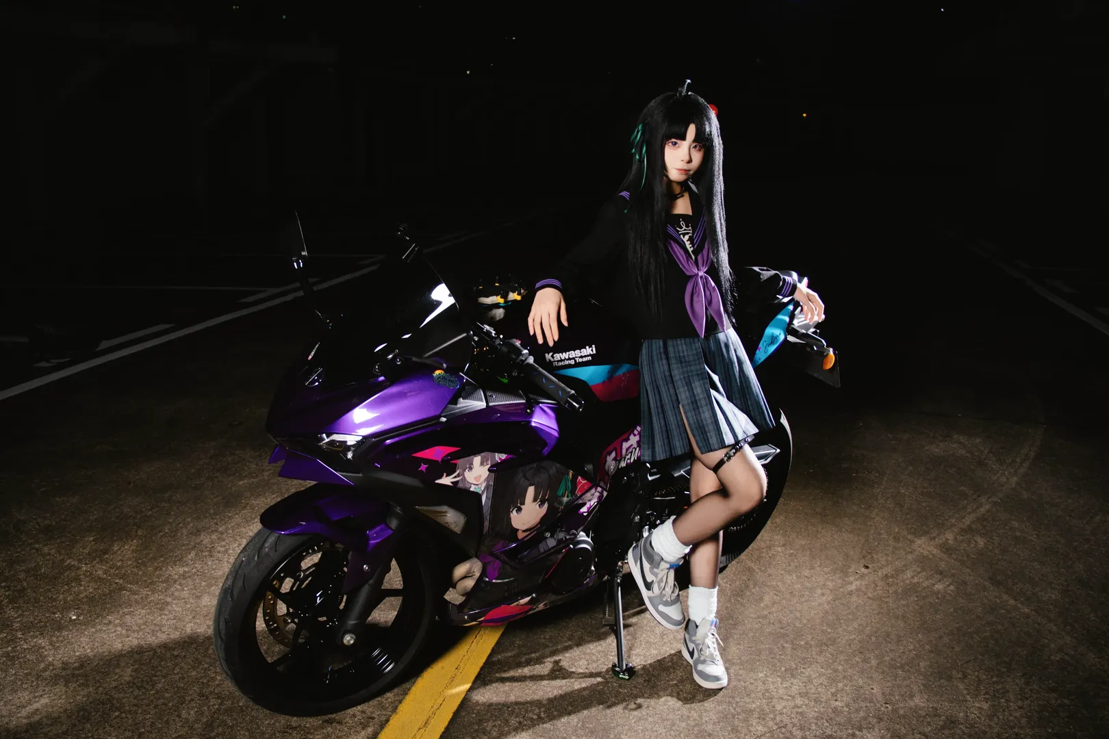 【安和昴cos】GIRLS BAND CRY紫色痛车夜景拍摄 - 第 2 张
