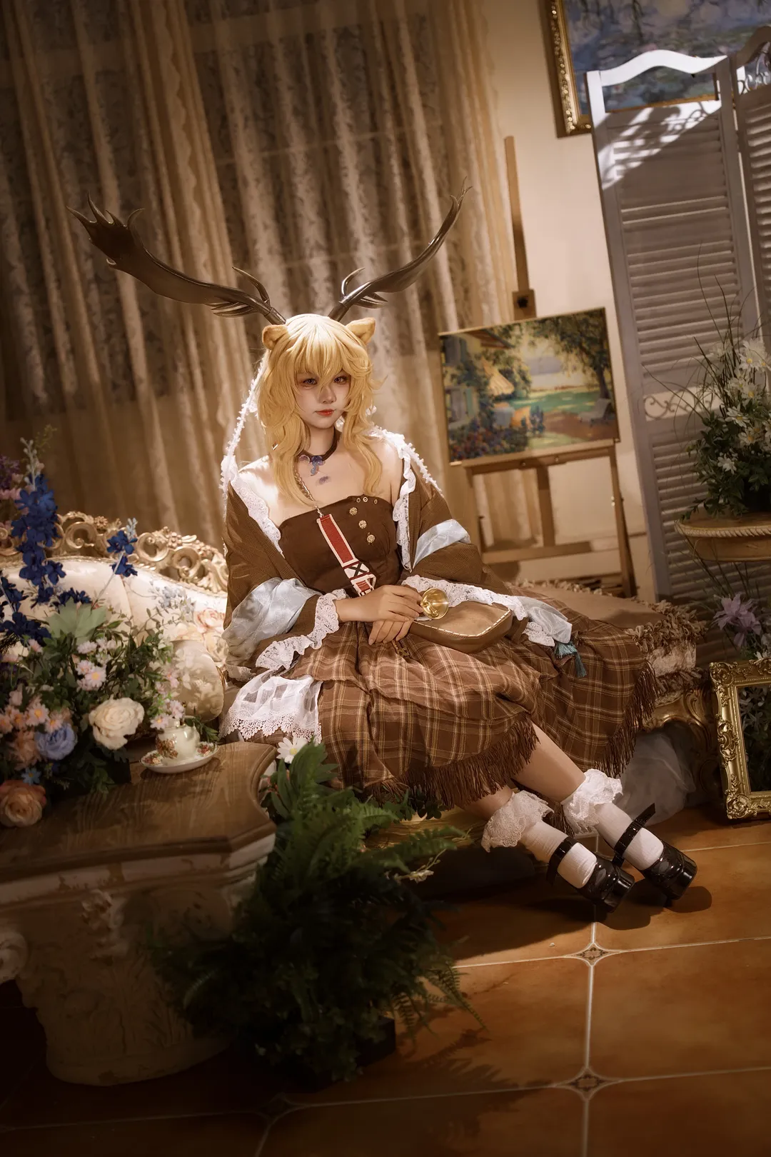 【薇薇安娜cos】明日方舟烛骑士的古典画室时光 - 第 2 张