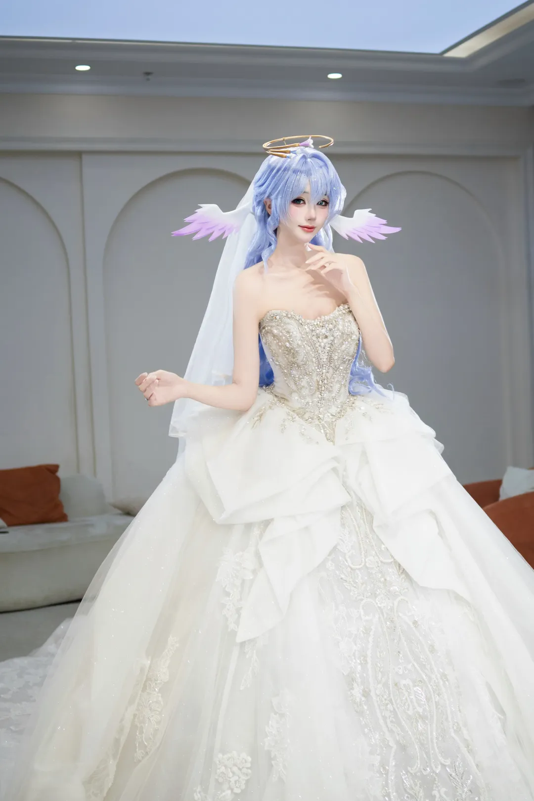 【知更鸟cos】挑战周日哥的天使婚纱造型 - 第 5 张