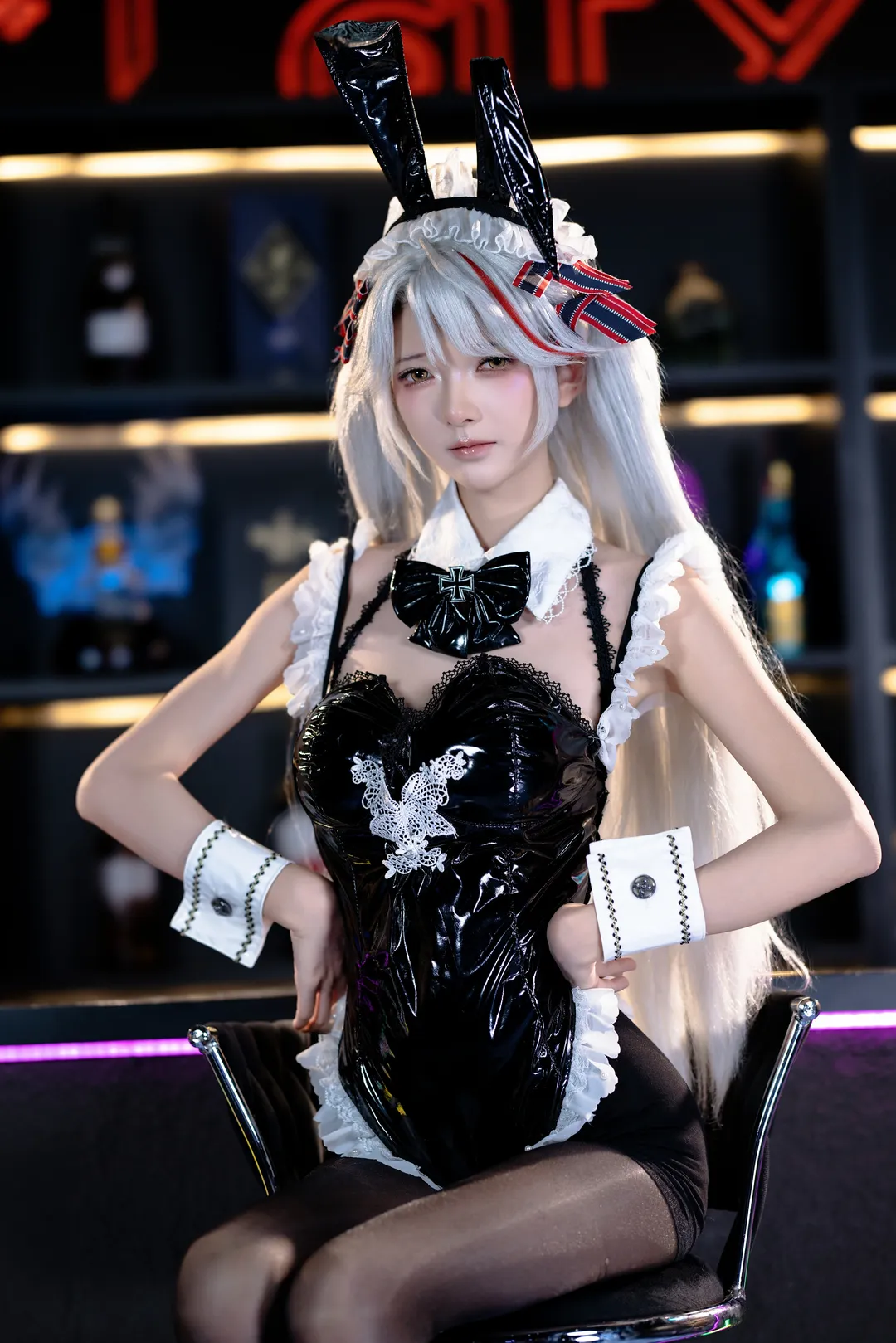 【歐根親王cos】微醺的試探，指揮官要再來一杯嗎 - 第 8 張