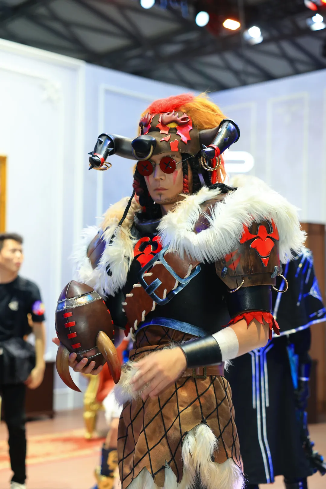 ChinaJoy第五人格官C，这套天鹅绒复古长裙质感拉满 - 第 7 张