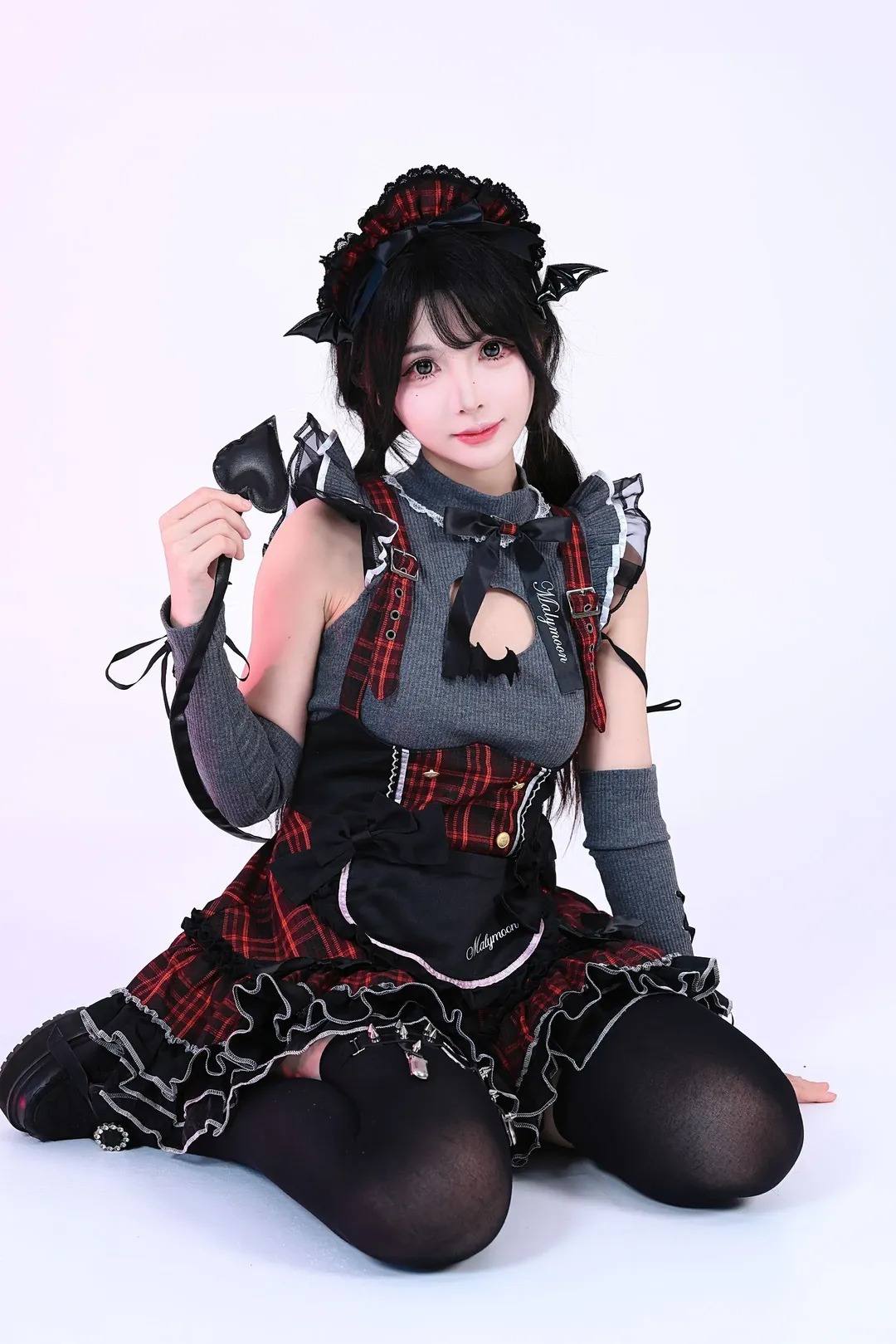 小恶魔风写真 高铁上的修图时刻 - 第 5 张