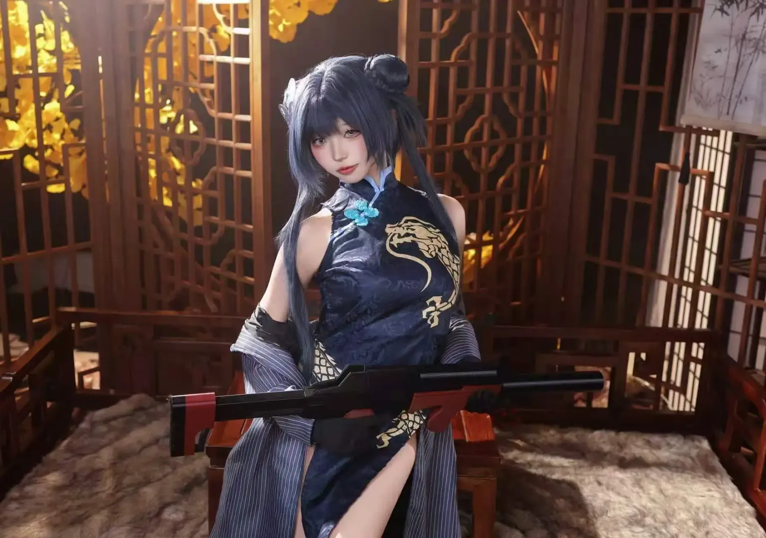 【龙华妃咲cos】碧蓝档案旗袍门主大人，长枪与高开叉的配合 - 第 3 张