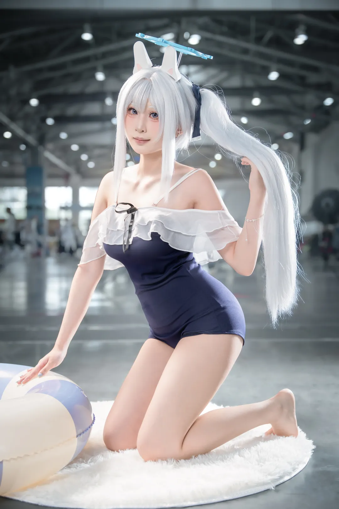 【月雪宫子cos】碧蓝档案中山as漫展泳装场照 - 第 1 张