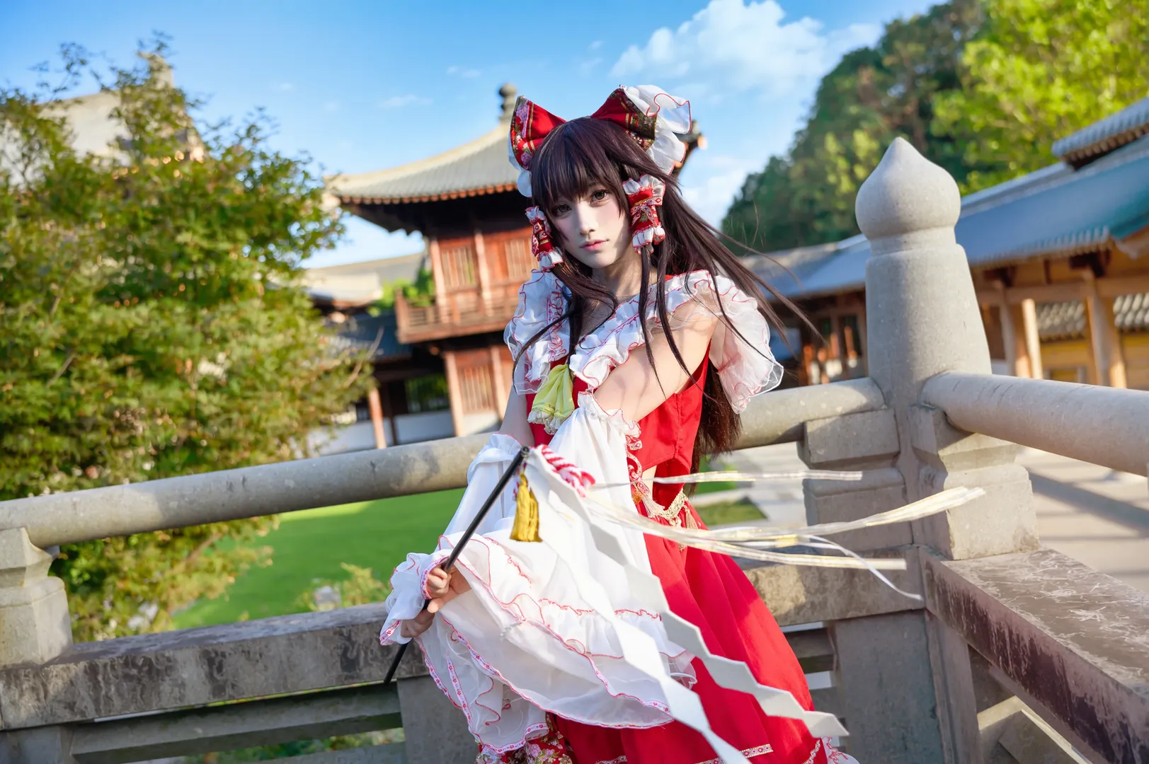 【博丽灵梦cos】东方project 赤色巫女的户外拍摄记录 - 第 2 张
