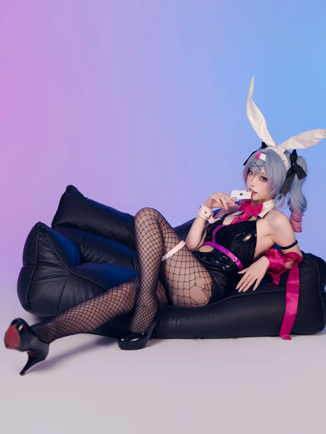 【初音未来cos】兔子洞的霓虹氛围感棚拍分享 - 第 7 张