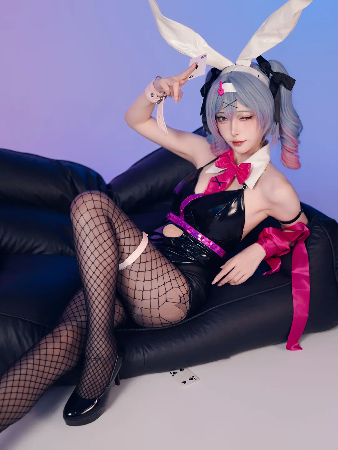 【初音未来cos】兔子洞的霓虹氛围感棚拍分享 - 第 8 张