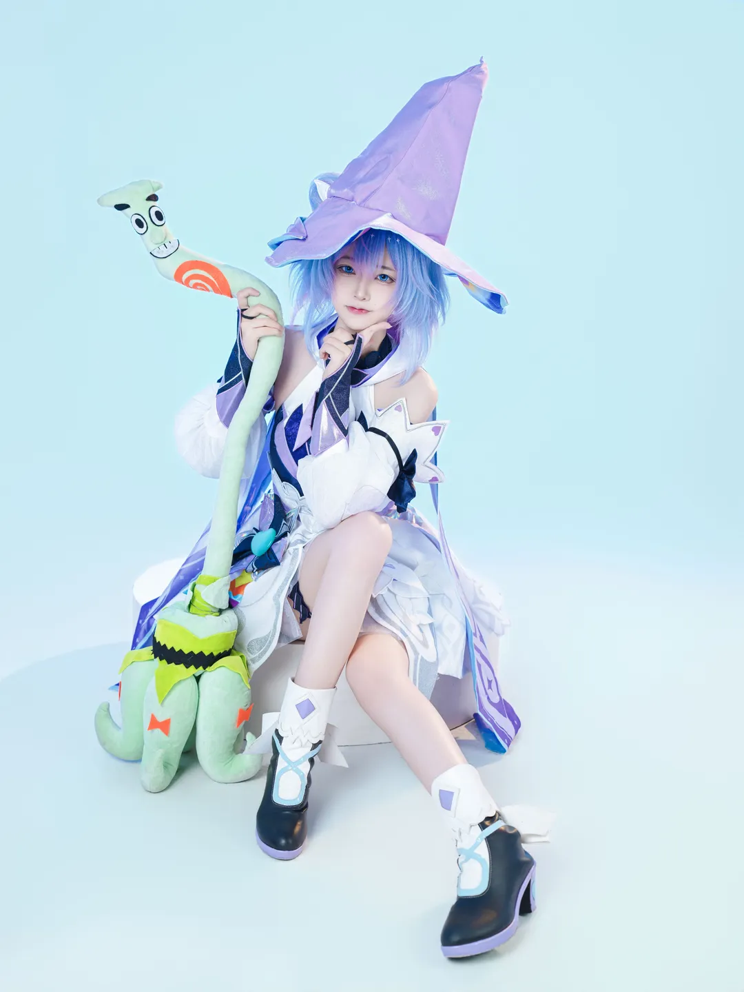 【小乔cos】时之魔女的魔法杖，还真是一个调皮的小家伙 - 第 17 张