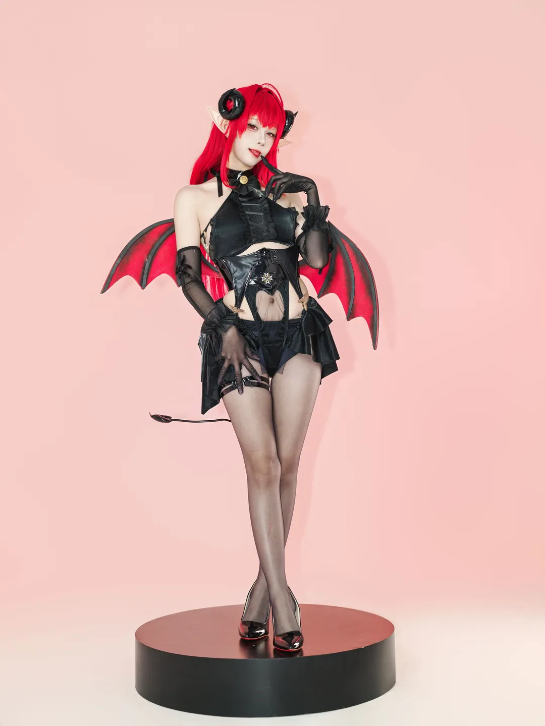【希尔德加德cos】恶魔契约的致命吸引力 - 第 12 张