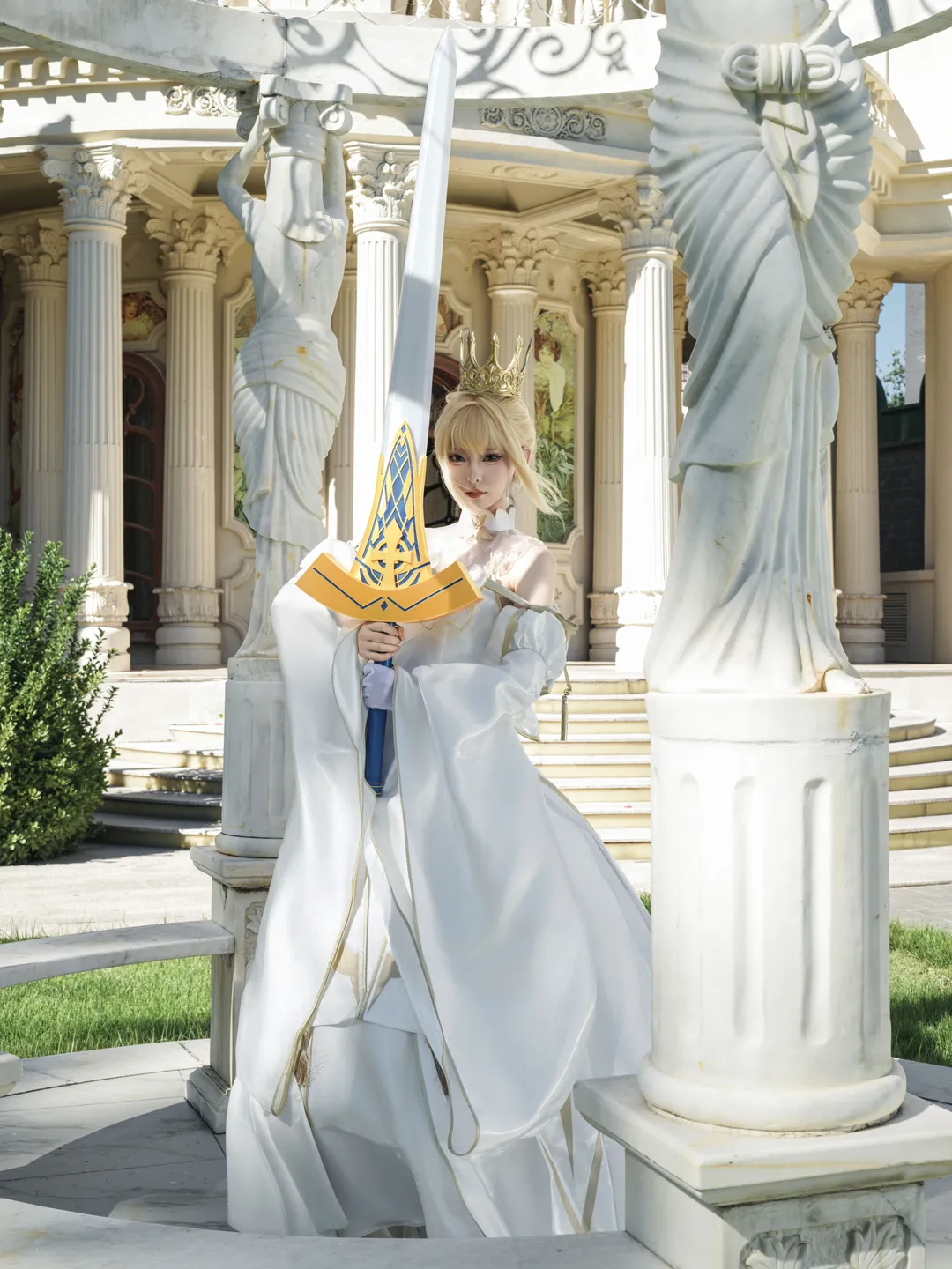 【阿尔托莉雅cos】Fate系列白礼服，阳光下持剑的白色身影 - 第 1 张