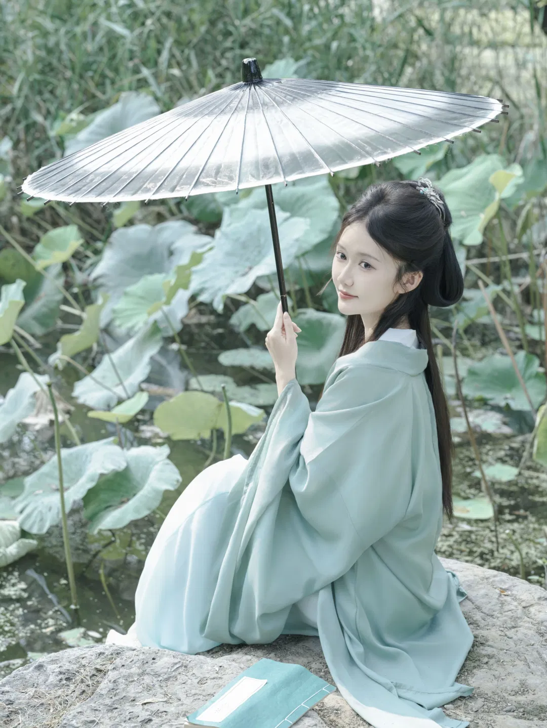 在青山绿水间拍魏晋风汉服，这套薄荷绿太有清冷感了 - 第 5 张