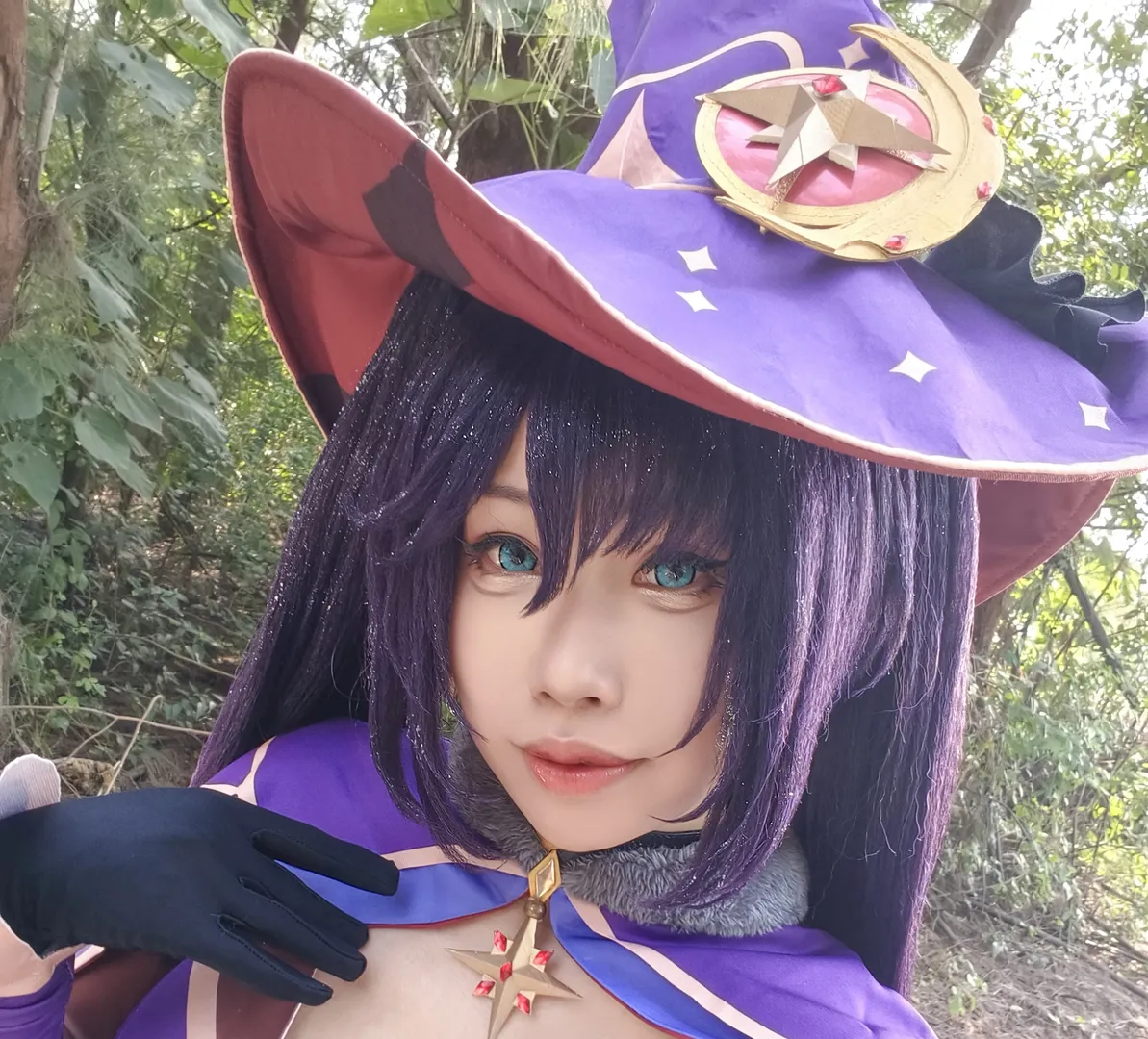 原神莫娜cos，魔法帽下热到无法思考的占星术士 - 第 1 张